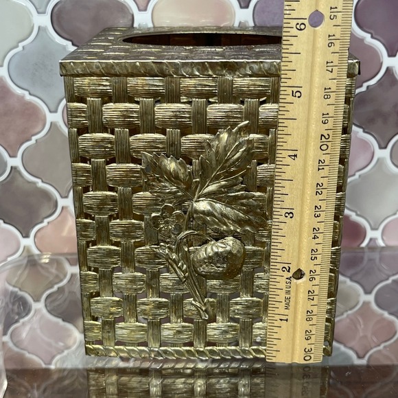 Vintage Brass Tone Woven Metal Tissue Box Cover Strawberry Floral - Picture 11 of 15